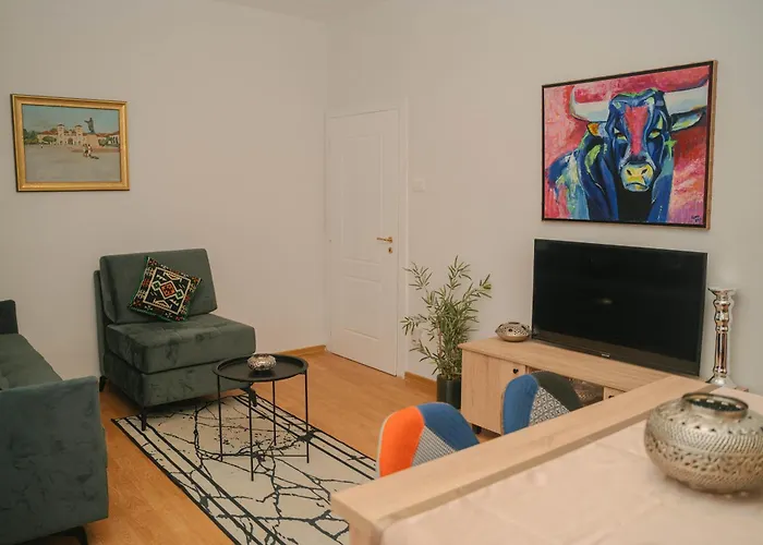 Cozy In Apartment Tirana